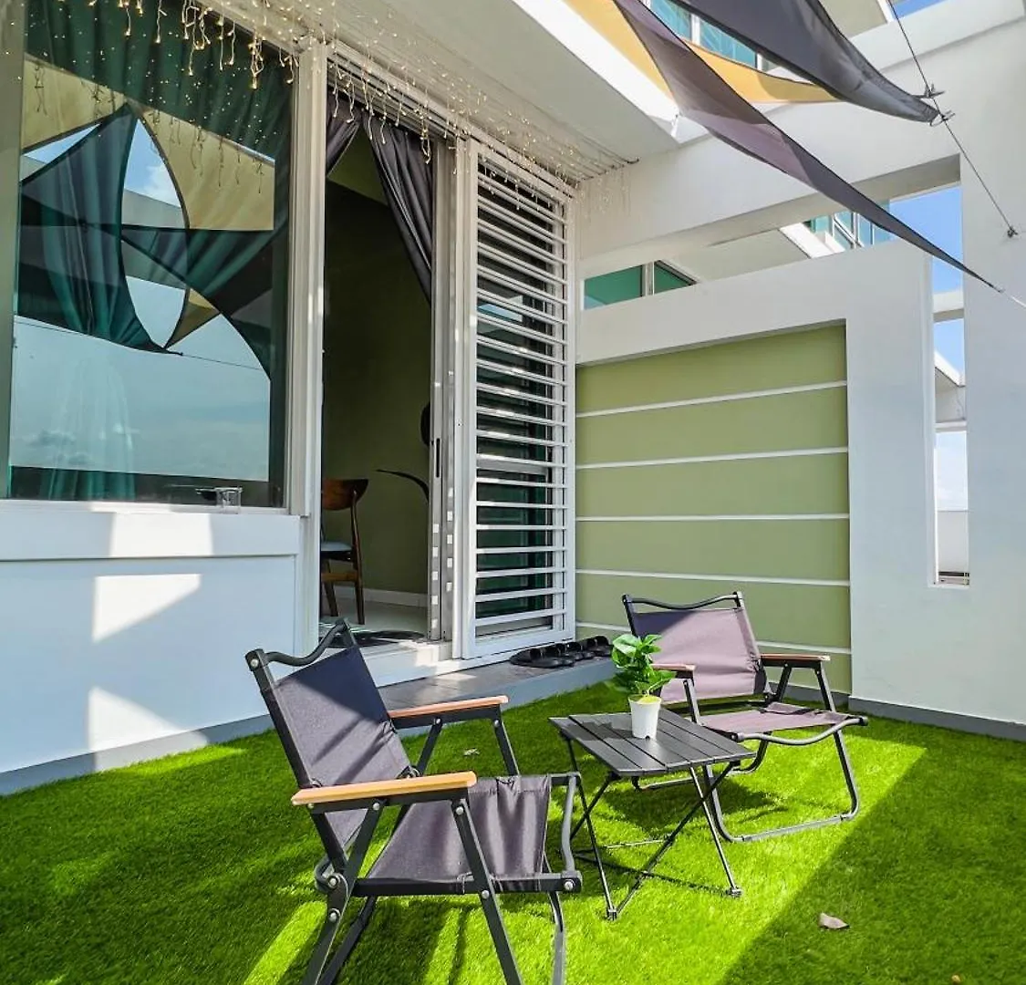 Cozy Milky Home Mount Austin Jb 5 Pax Johor Bahru 0*,  Malaysia
