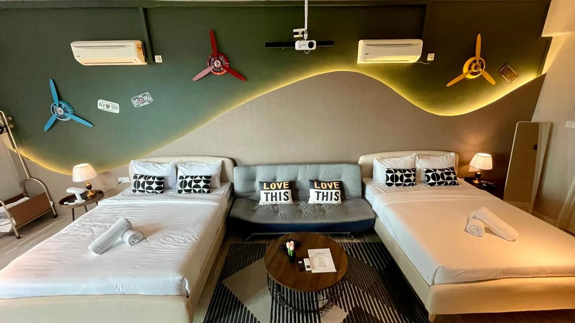 Cozy Milky Home Mount Austin Jb 5 Pax Johor Bahru Malaysia