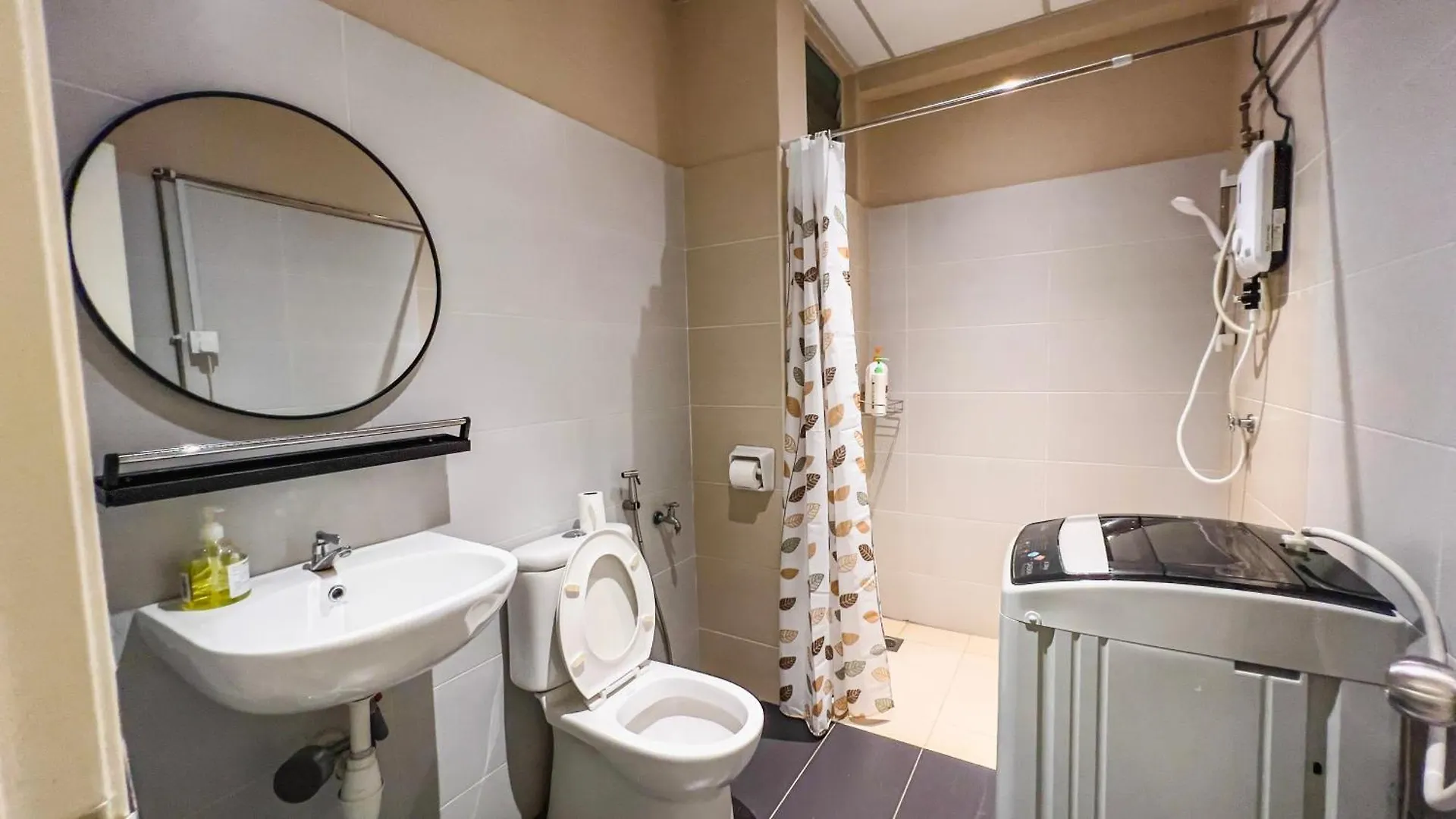 Cozy Milky Home Mount Austin Jb 5 Pax Johor Bahru Apartment