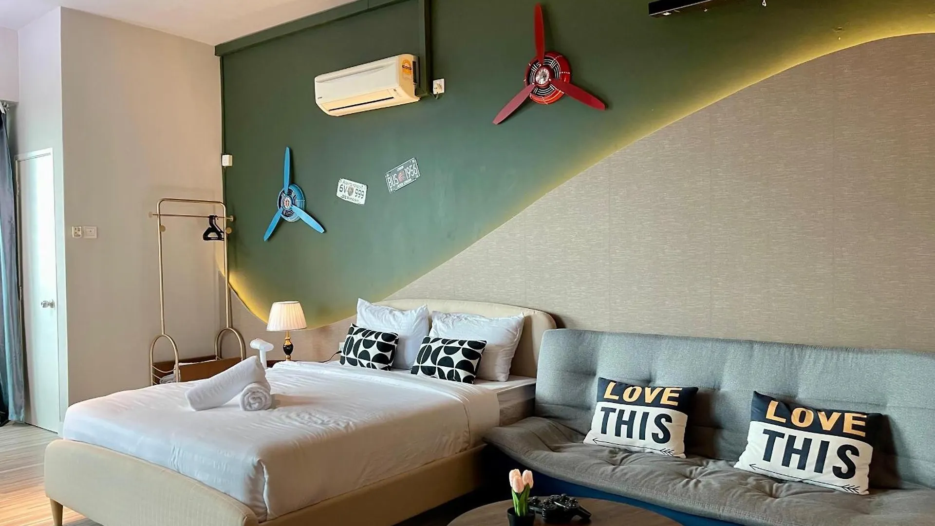 Cozy Milky Home Mount Austin Jb 5 Pax Johor Bahru Malaysia
