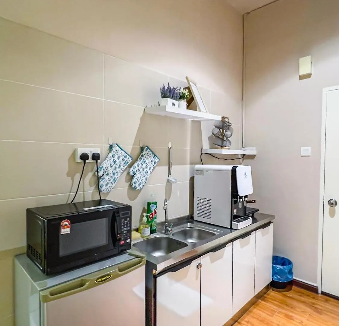 Cozy Milky Home Mount Austin Jb 5 Pax Johor Bahru Apartment