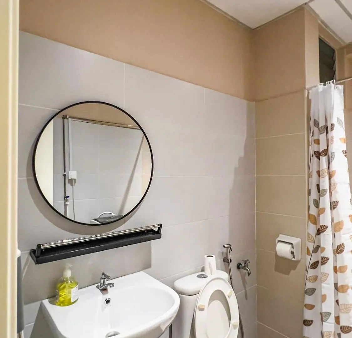 Cozy Milky Home Mount Austin Jb 5 Pax Johor Bahru