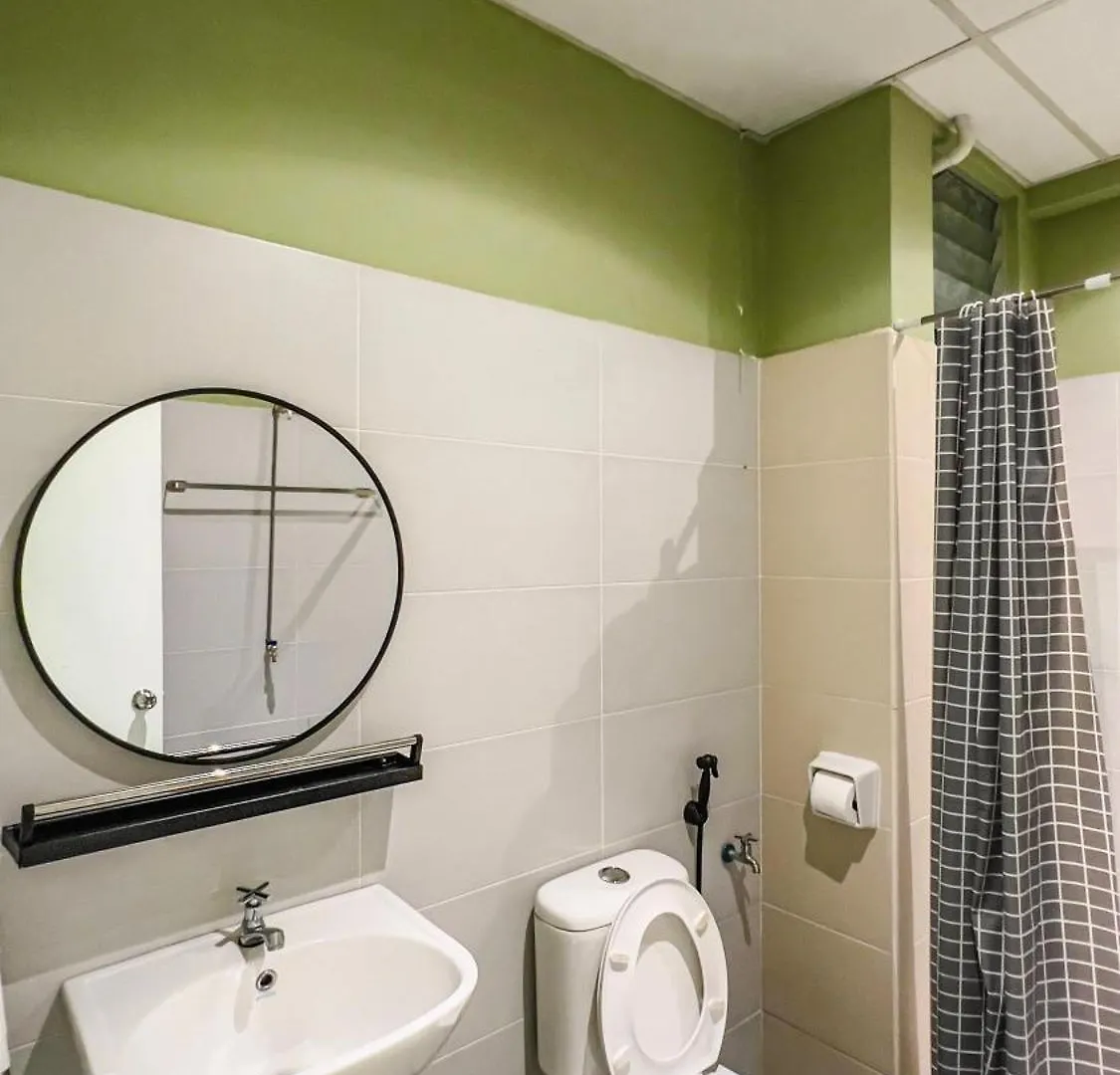 Cozy Milky Home Mount Austin Jb 5 Pax Johor Bahru 0*,  Malaysia
